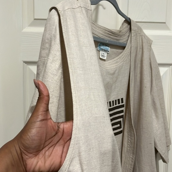 Southwest Indian Foundation Two Easy Pieces  Short Sleeve Shirt and Long Vest - Picture 5 of 9